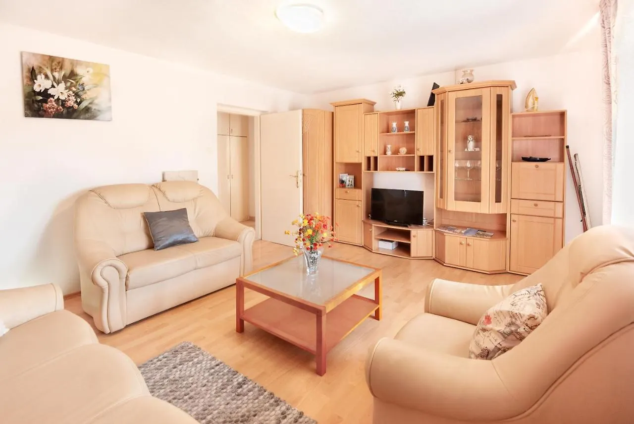 Apartments Milica Kastela Croatia