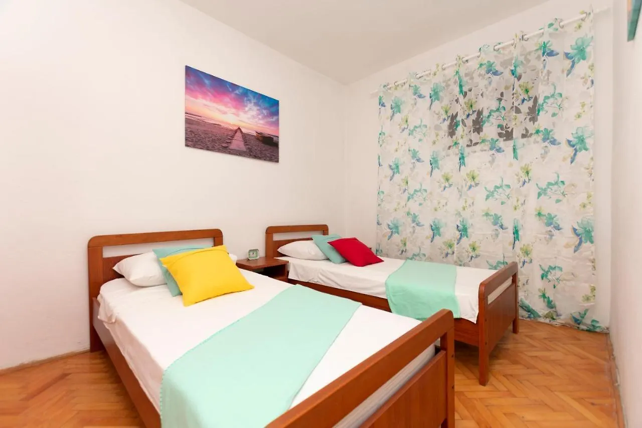Apartments Milica Kastela Croatia